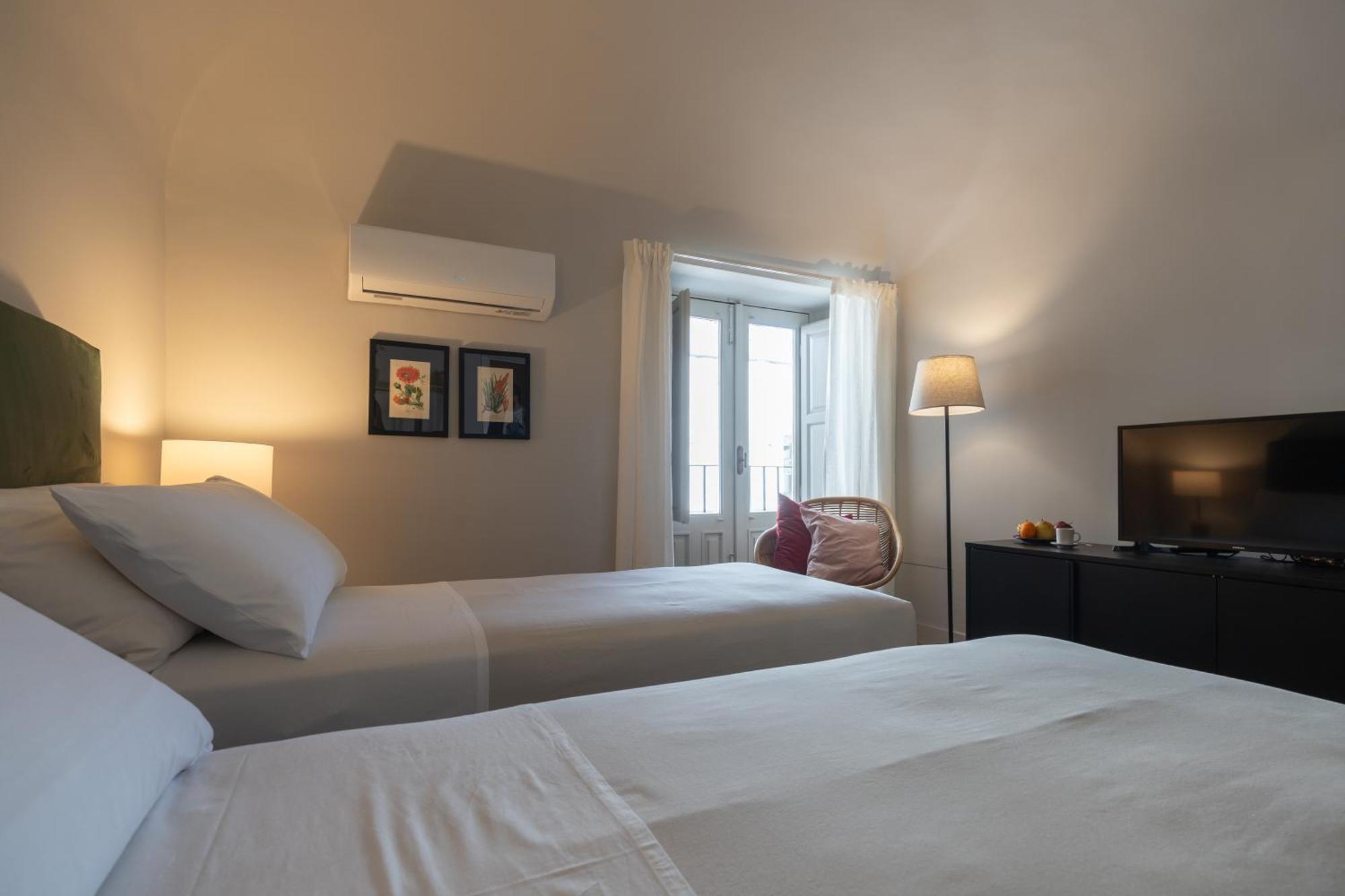 Mirone - Suite Apartments Catania Centro Buitenkant foto