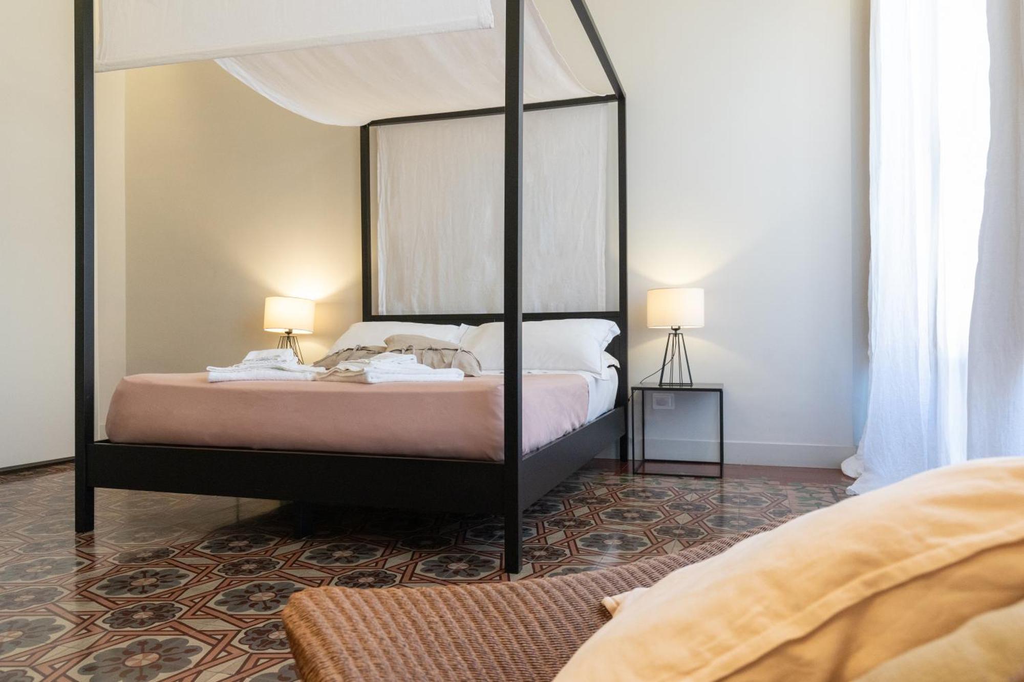Mirone - Suite Apartments Catania Centro Buitenkant foto