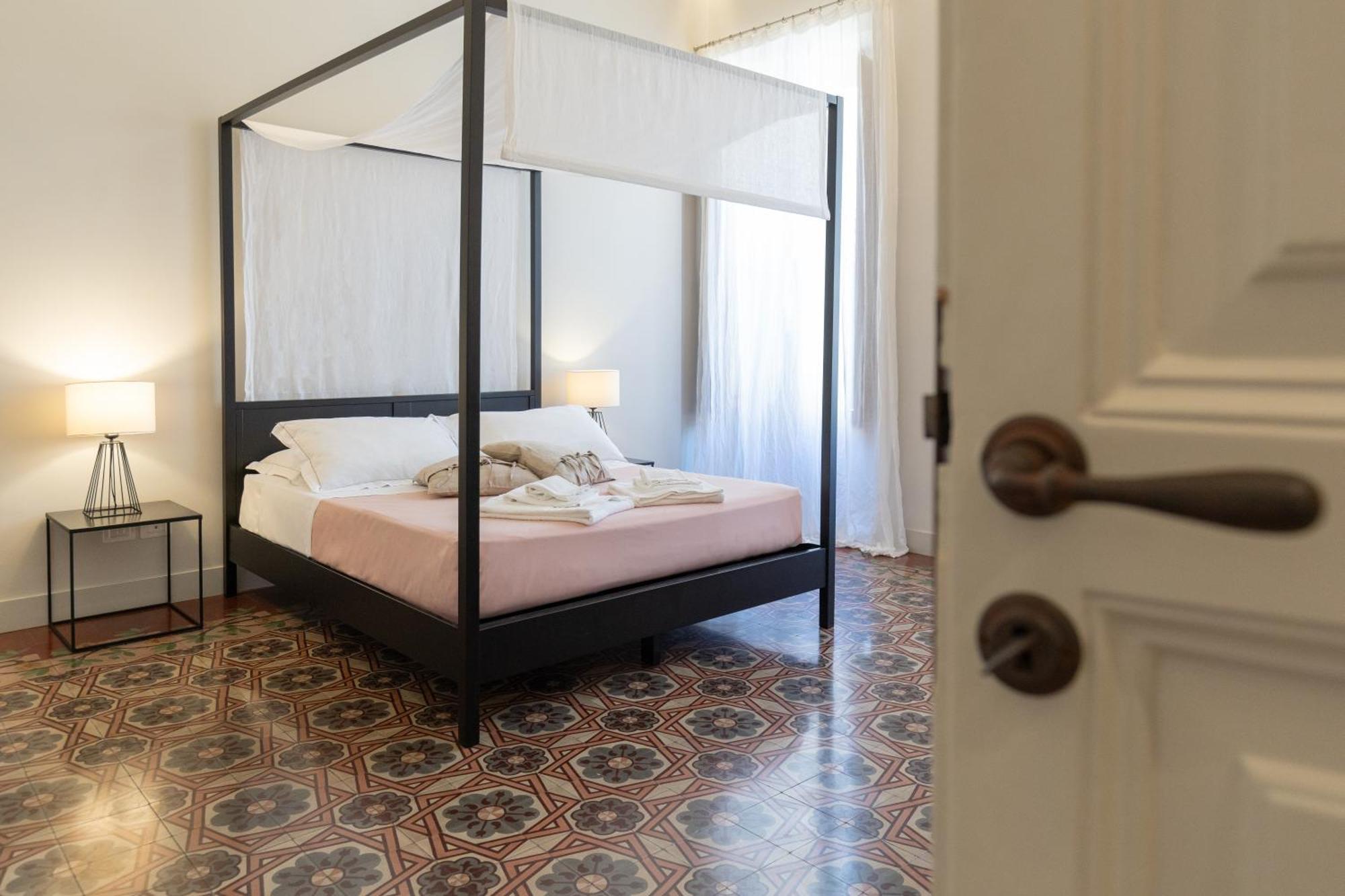 Mirone - Suite Apartments Catania Centro Buitenkant foto